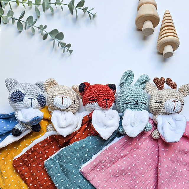 Doudou renard, lapin, renne, ours, raton