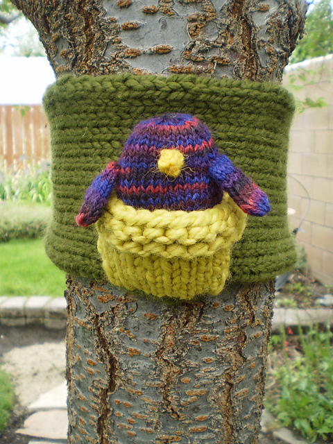 Tree Cozy & Nest