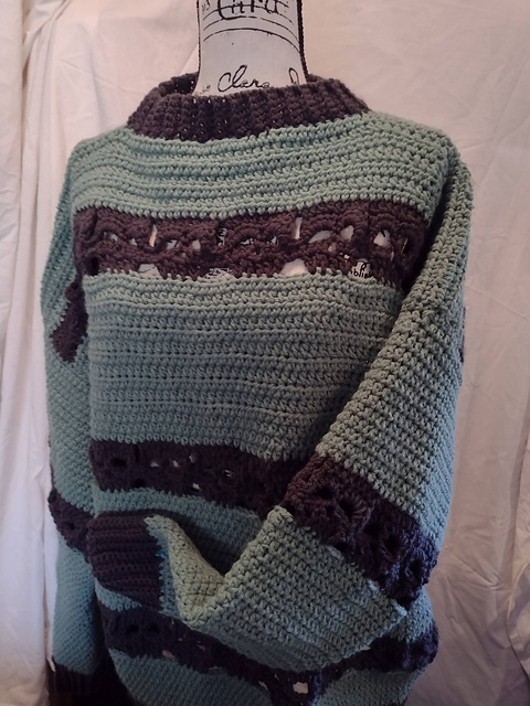 Skull Pullover