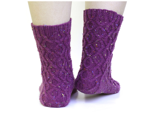 Damask Cable Socks