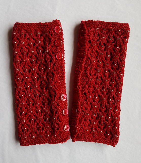 Lace Mitts