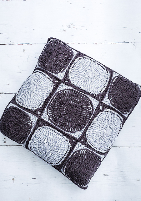 Deco Cushion