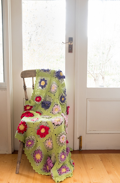 Blossoming Flowers Blanket
