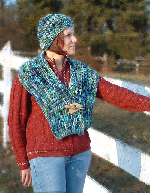 Bamboo Stitch Shoulder Cozy and Cap