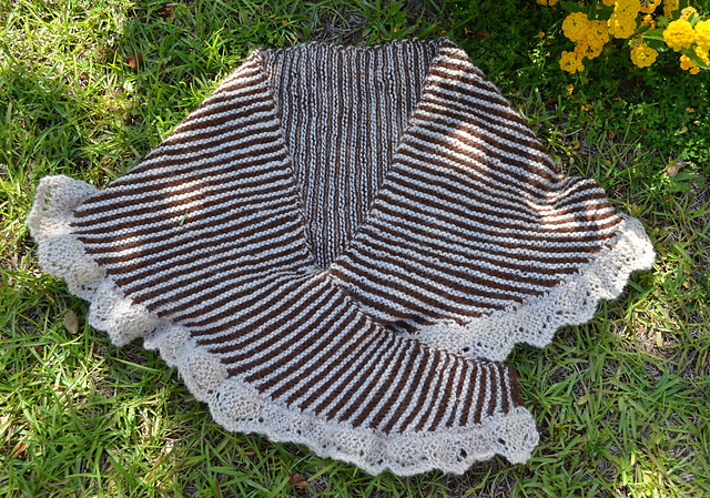Carolina Bell Shawlette