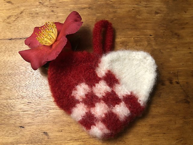 Wooly Christmas Heart