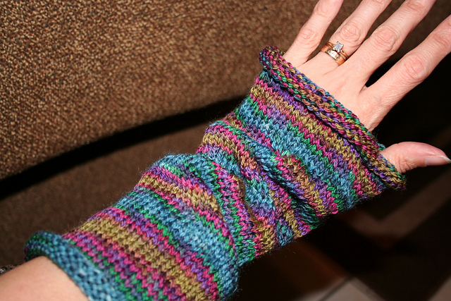 K.I.S.S. Arm Warmers