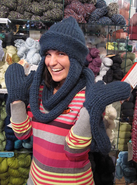 HATSKARFENMITTEN