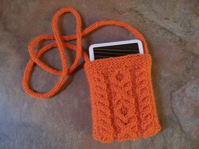 Aran Ipod Carrier
