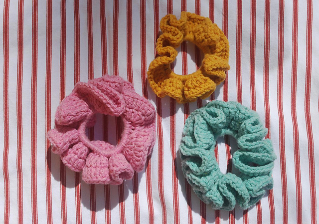spun•up soft twist scrunchies