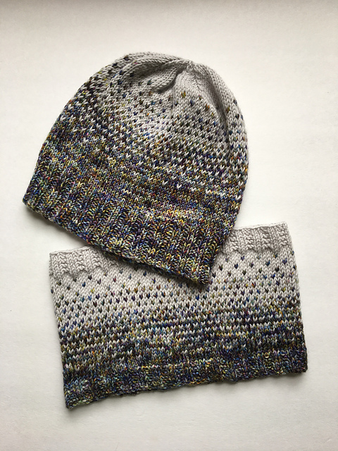 Carbonated Cashmere Hat and Cowl Set