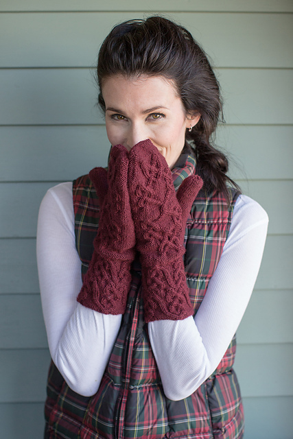 Knotted Mittens