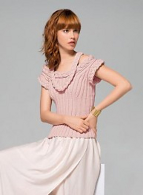102 Pull décolleté tressé