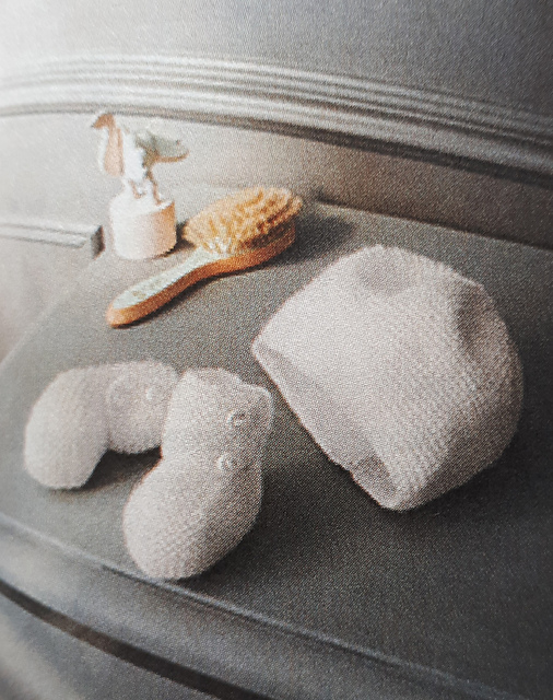 183 Ensemble bonnet et chaussons