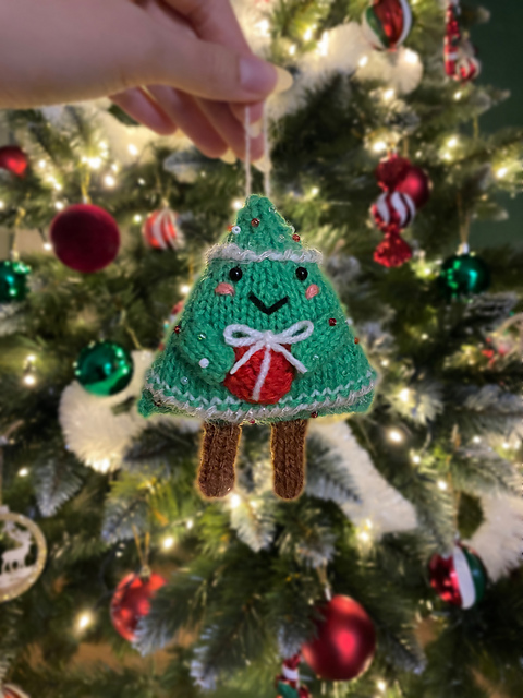 Tiny Sweet Christmas Tree