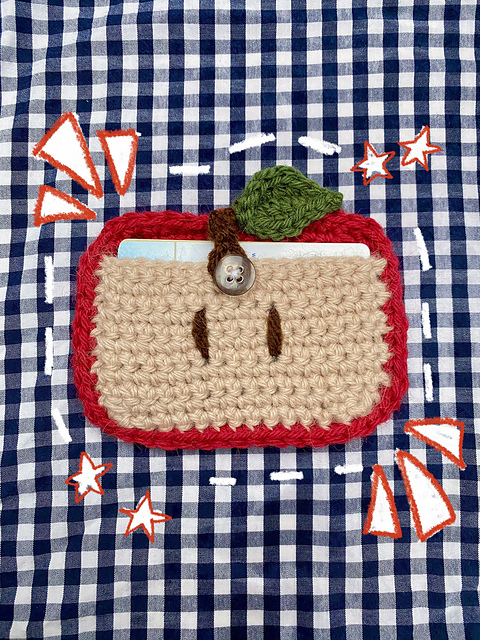 Winter Apple cardholder