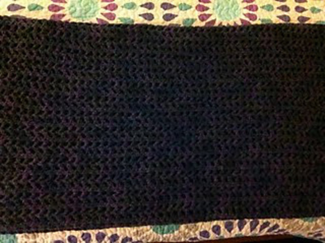 Beginner Mesh Throw Blanket