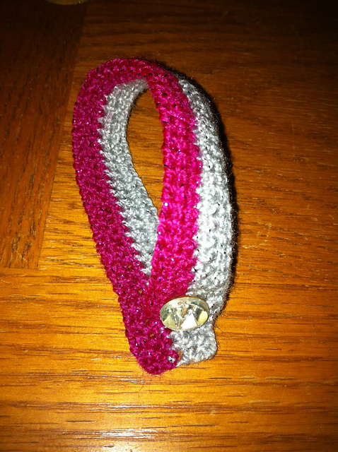Beginner Crochet Two-Tone Cuff Bracelet