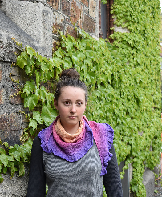 Gentle Waves Shawlette
