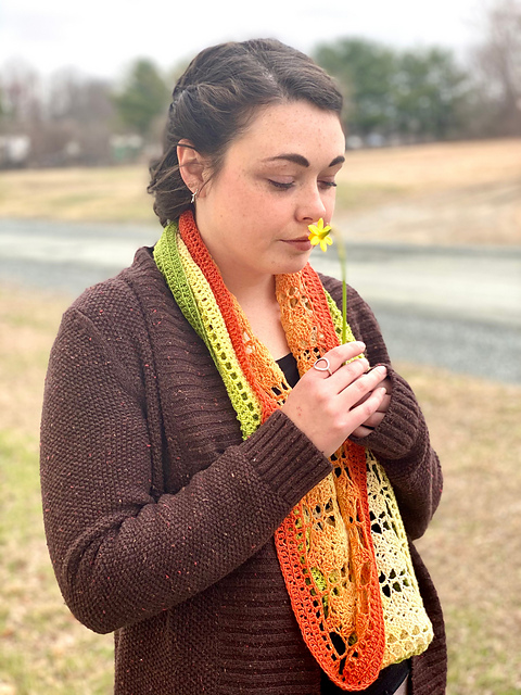 Torch Lily Cowl