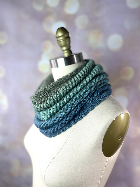 Fishbone Cowl