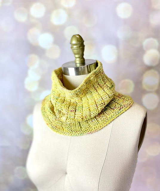 Yellow Brickbasket Cowl