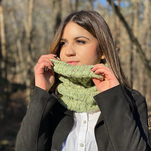 Twisted Vines Cowl