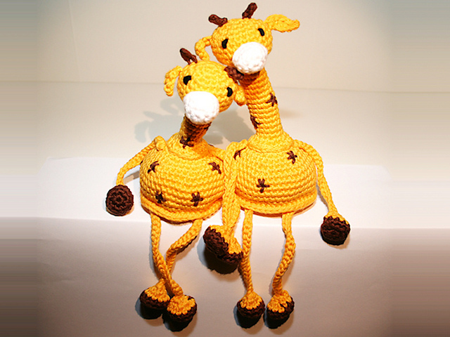 Giraffe - Shelf Sitter