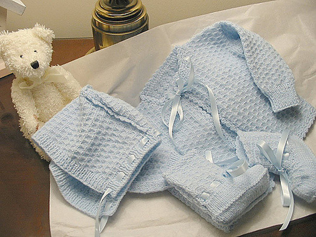 Infant Set No. 2810