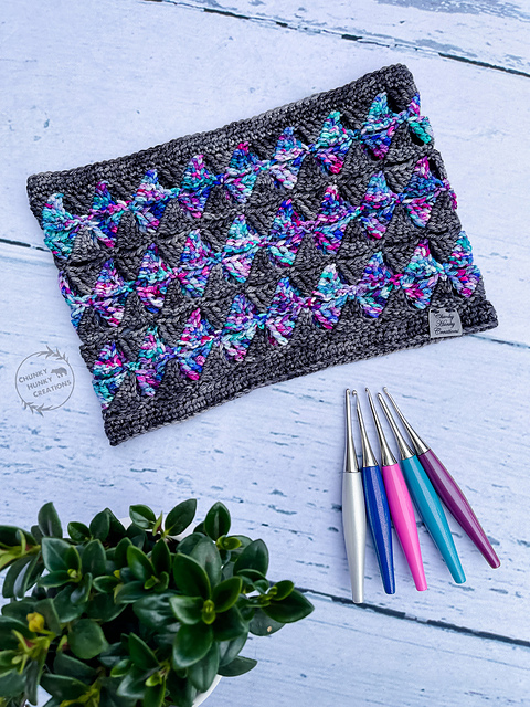 Shine Bright Cowl