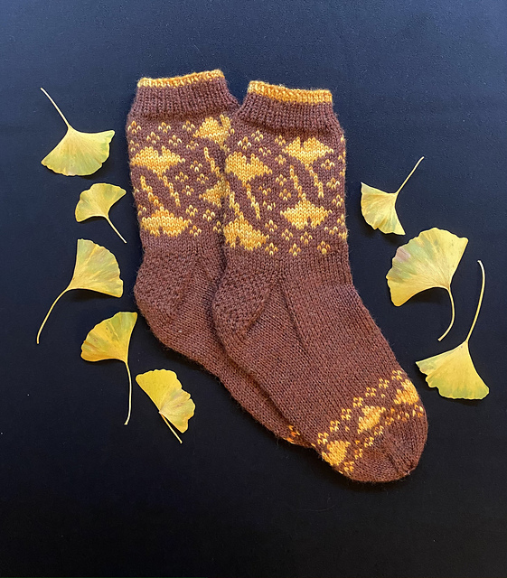 Ginkgo Garden Socks