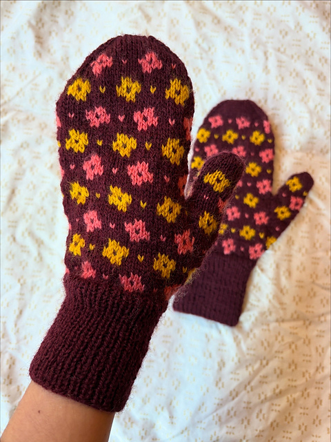 Ditsy Floral Mittens
