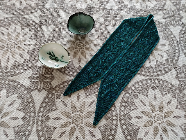Hazelnut Scarf