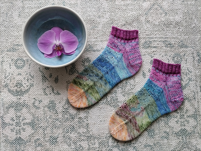 Garden adventure socks