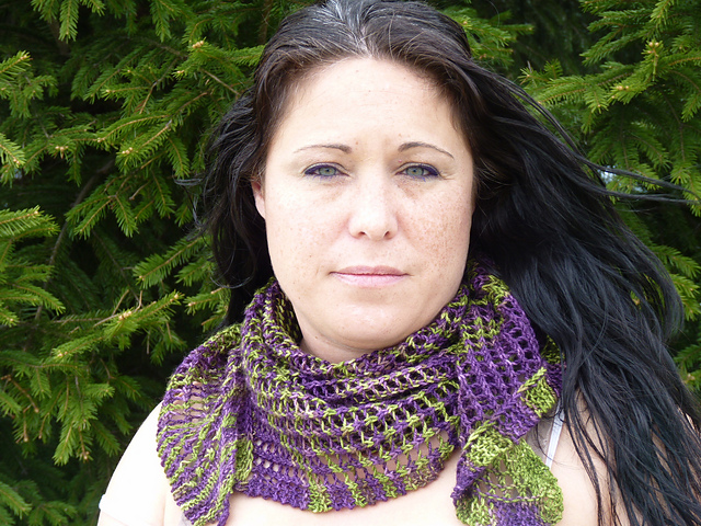 Virtual Hug Shawlette