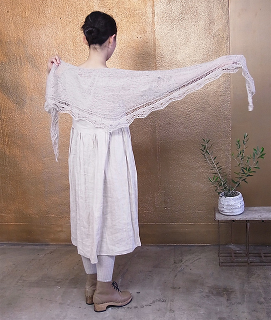 ????????????Lace Shawl of Linen ?
