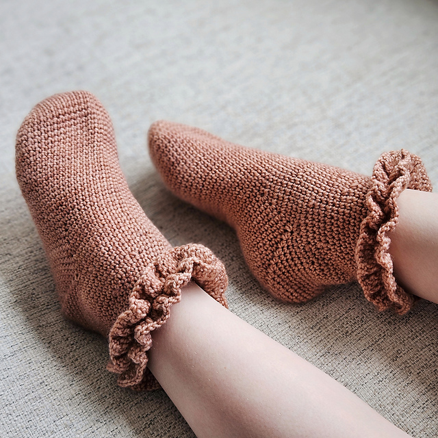 Frilly Feet Socks