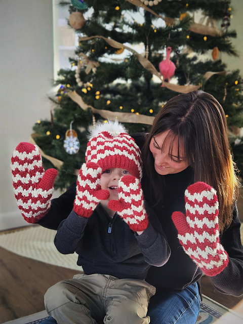 Candy Cane Mittens