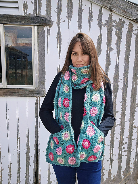 Meadows Pocket Scarf