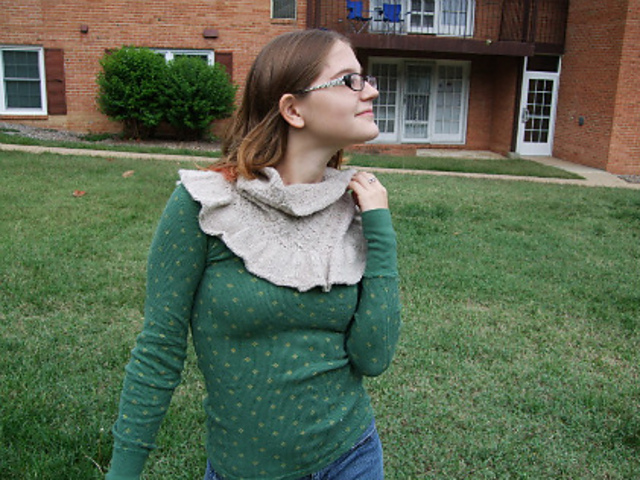 Marzipan Cowl