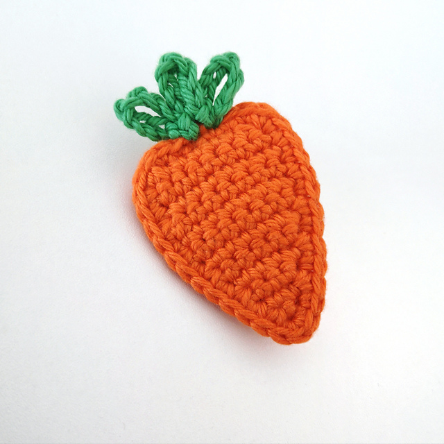 Carrot Brooch