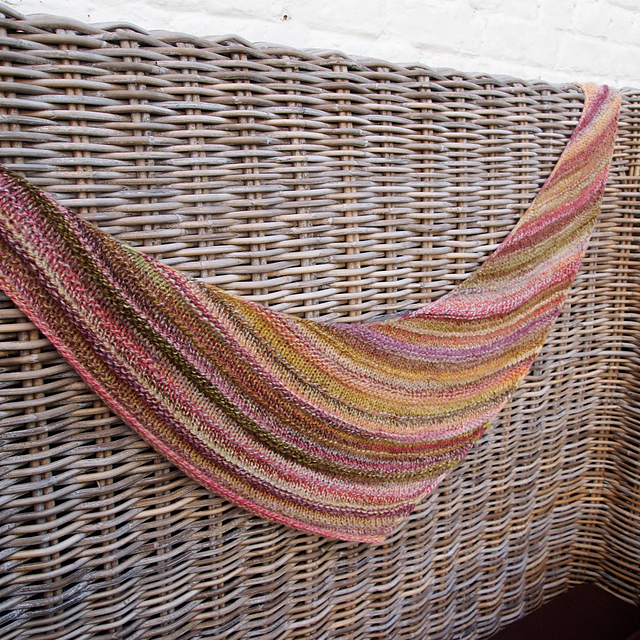 Quaker Yarn Stretcher Boomerang