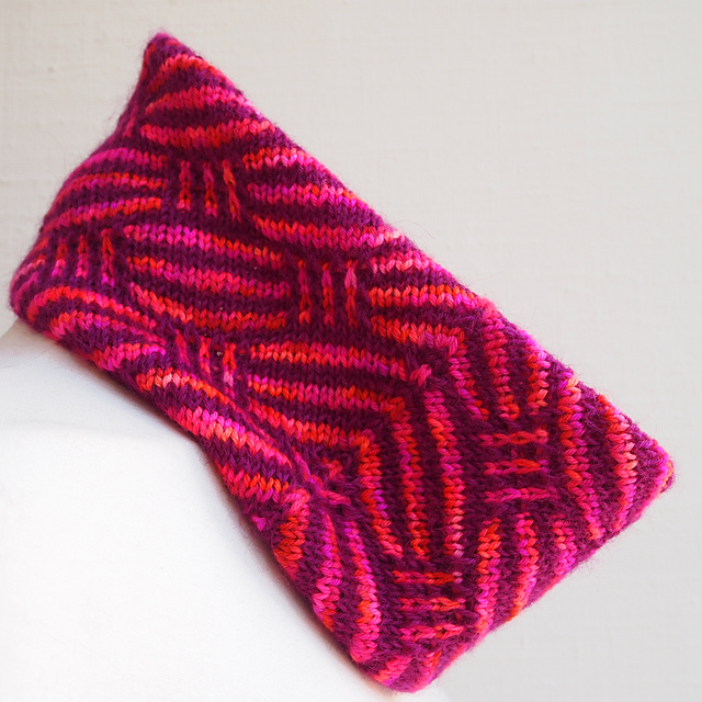 Ravelry: New Caesar - Cowl pattern by Susan Ashcroft