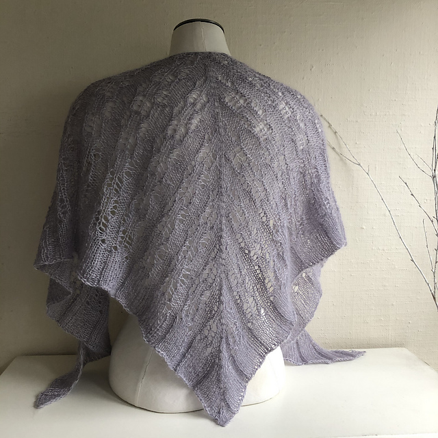 Ravelry: Ashikaga pattern by Susan Ashcroft
