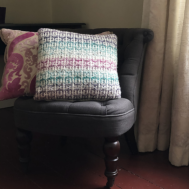 Cushion Club #1 : The Tube