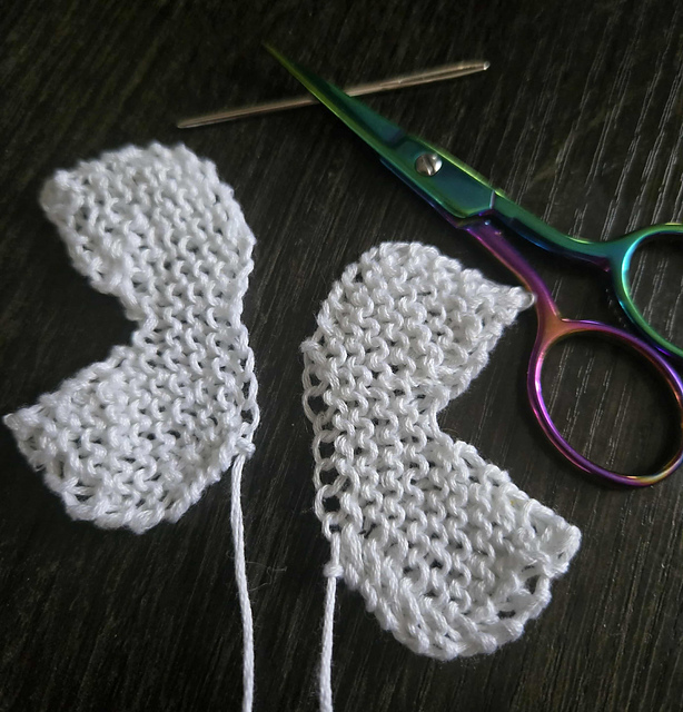 Bee Wing Applique