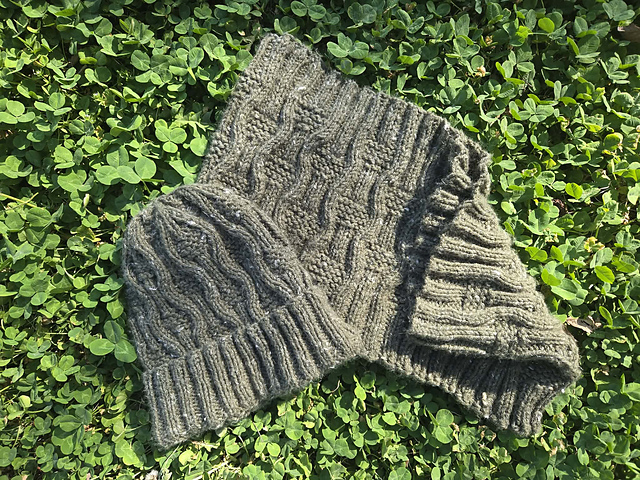 Woven Waves Hat & Cowl Set