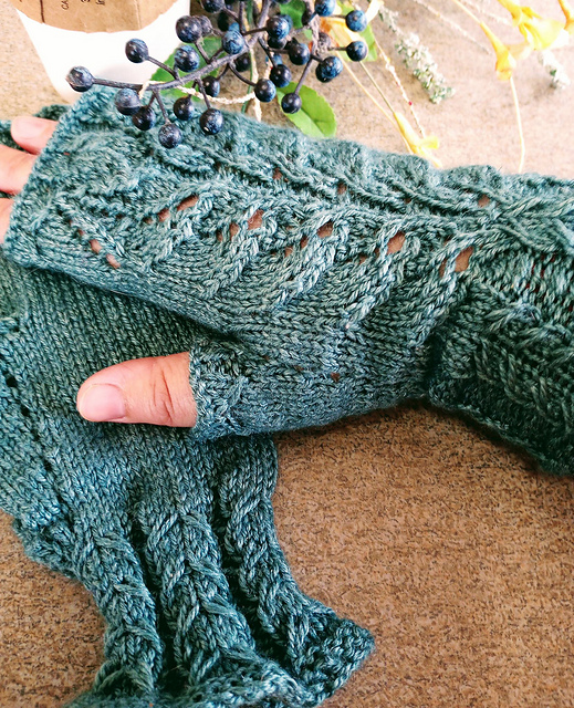 Tree of Life Mitts
