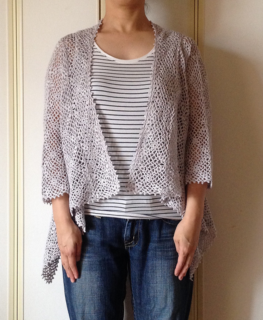 p.18 Motif Cardigan