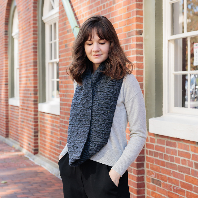 Perpetua Cowl